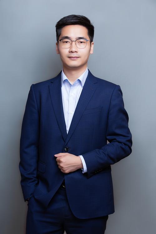 蔡羽 创始人 & 执行董事